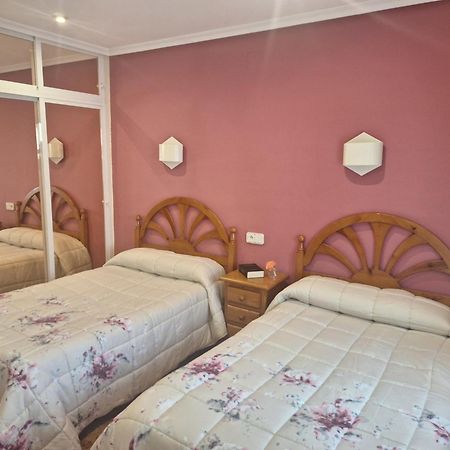 Hostal Pachin Mieres  Kültér fotó