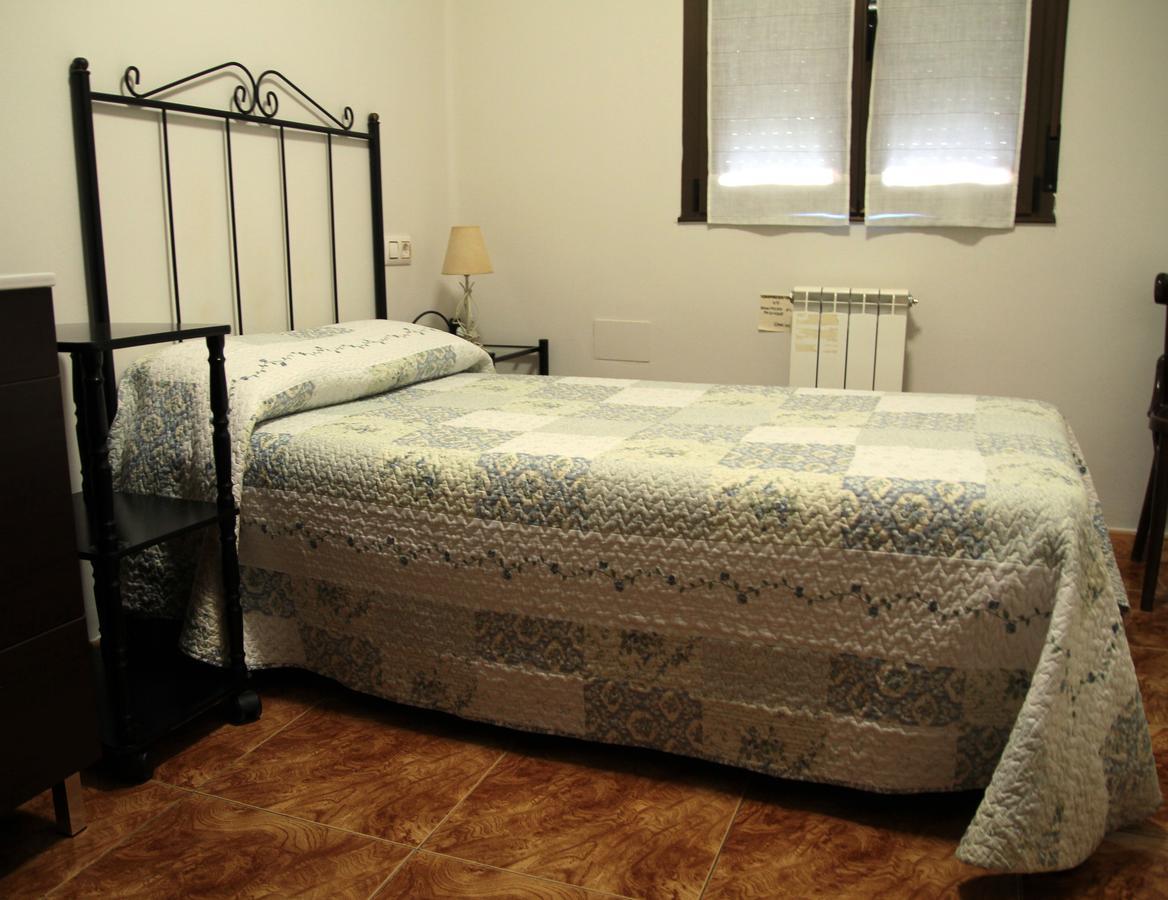 Hostal Pachin Mieres  Kültér fotó